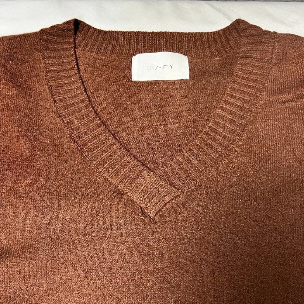 SIX/FIFTY Kenzie V-Neck Pullover Sweater Ribbed Detail Brown Tunic‎ Oversized Sm